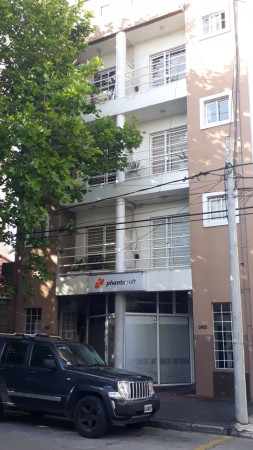 DEPARTAMENTO DE 3 AMB A LA CALLE CON BALCÓN EN DUPLEX