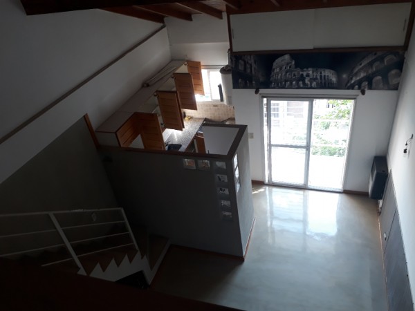 DEPARTAMENTO DE 3 AMB A LA CALLE CON BALCÓN EN DUPLEX