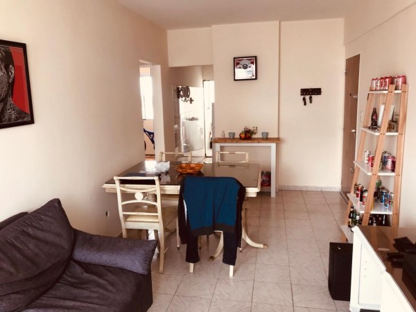 DEPARTAMENTO DE 3 AMB A LA CALLE CON BALCON 