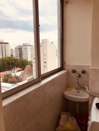 DEPARTAMENTO DE 3 AMB A LA CALLE CON BALCON 