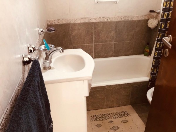 DEPARTAMENTO DE 3 AMB A LA CALLE CON BALCON 