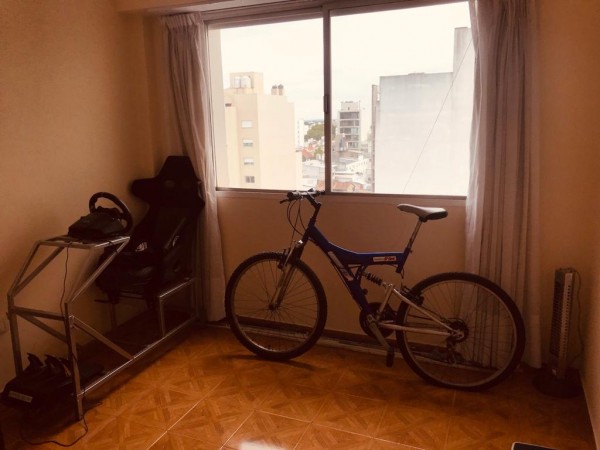 DEPARTAMENTO DE 3 AMB A LA CALLE CON BALCON 