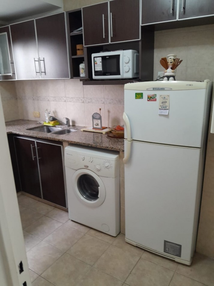 DEPARTAMENTO DE 3 AMB EXTERNO CON BALCON Y PATIO