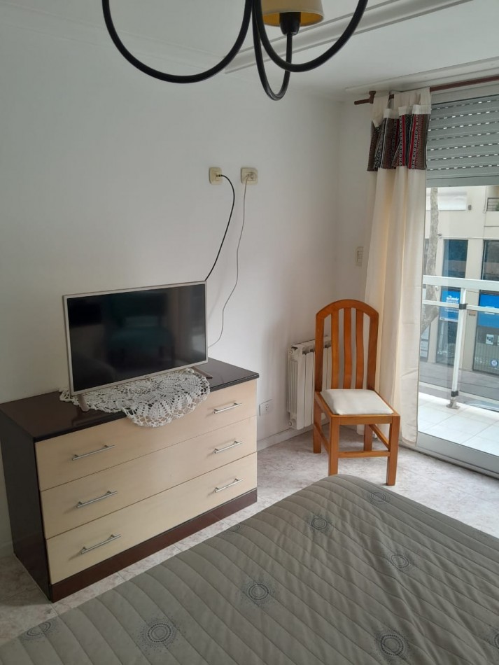 DEPARTAMENTO DE 3 AMB EXTERNO CON BALCON Y PATIO