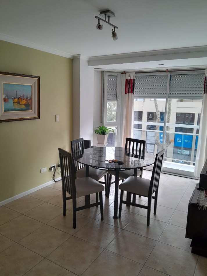 DEPARTAMENTO DE 3 AMB EXTERNO CON BALCON Y PATIO