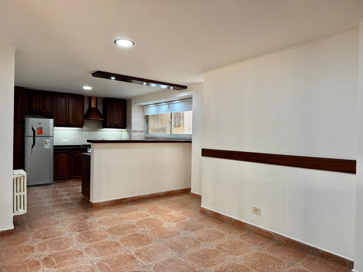 DEPARTAMENTO DE 4 AMB EXTERNO. RECICLADO. BALCON TERRAZA