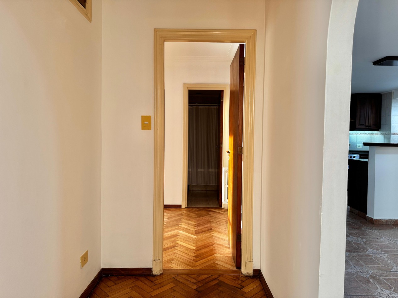 DEPARTAMENTO DE 4 AMB EXTERNO. RECICLADO. BALCON TERRAZA