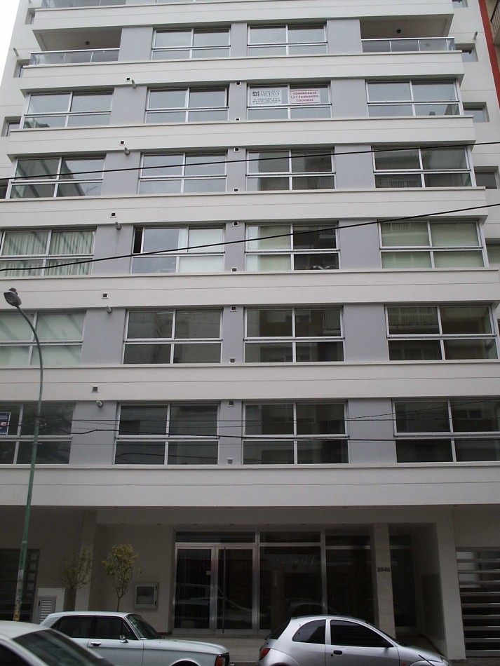 SEMIPISO DE 3 AMB EXTERNO. COCHERA. AMOBLADO