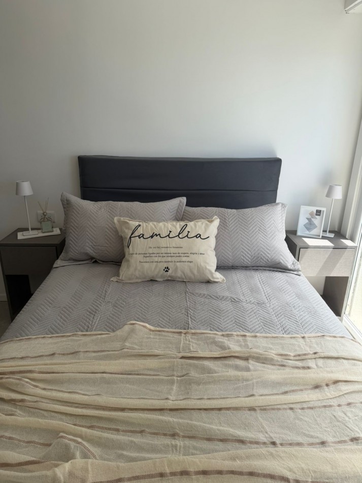 DEPARTAMENTO 2 AMB RECICLADO. VISTA LATERAL AL MAR