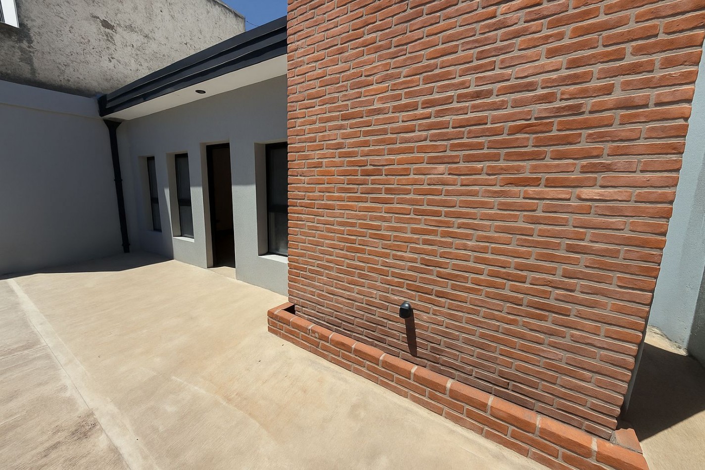 CHALET DE 3 AMBIENTES RECICLADO