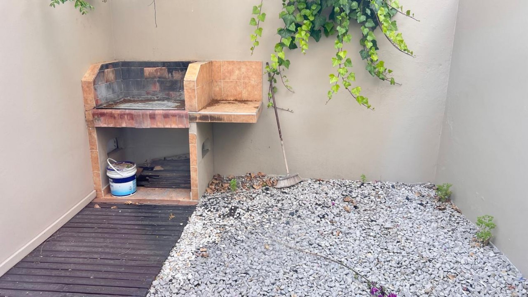 DUPLEX DE 4 AMB CON ENTRADA DE AUTO Y PARQUE