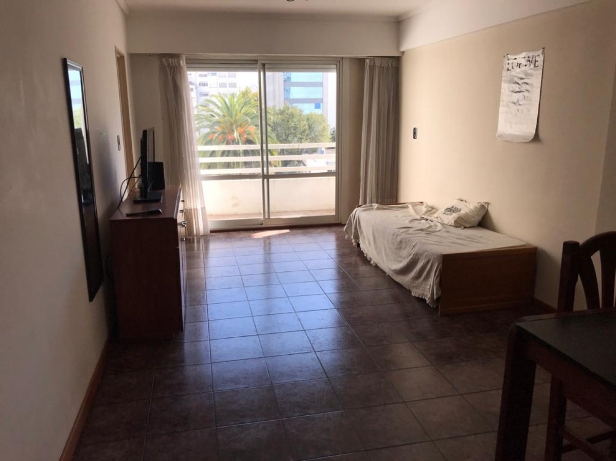 DEPARTAMENTO DE 2 AMB EN ALQUILER 