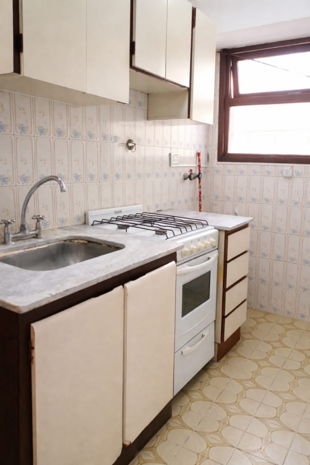 DEPARTAMENTO DE 3 AMB EXTERNO. BALCON 