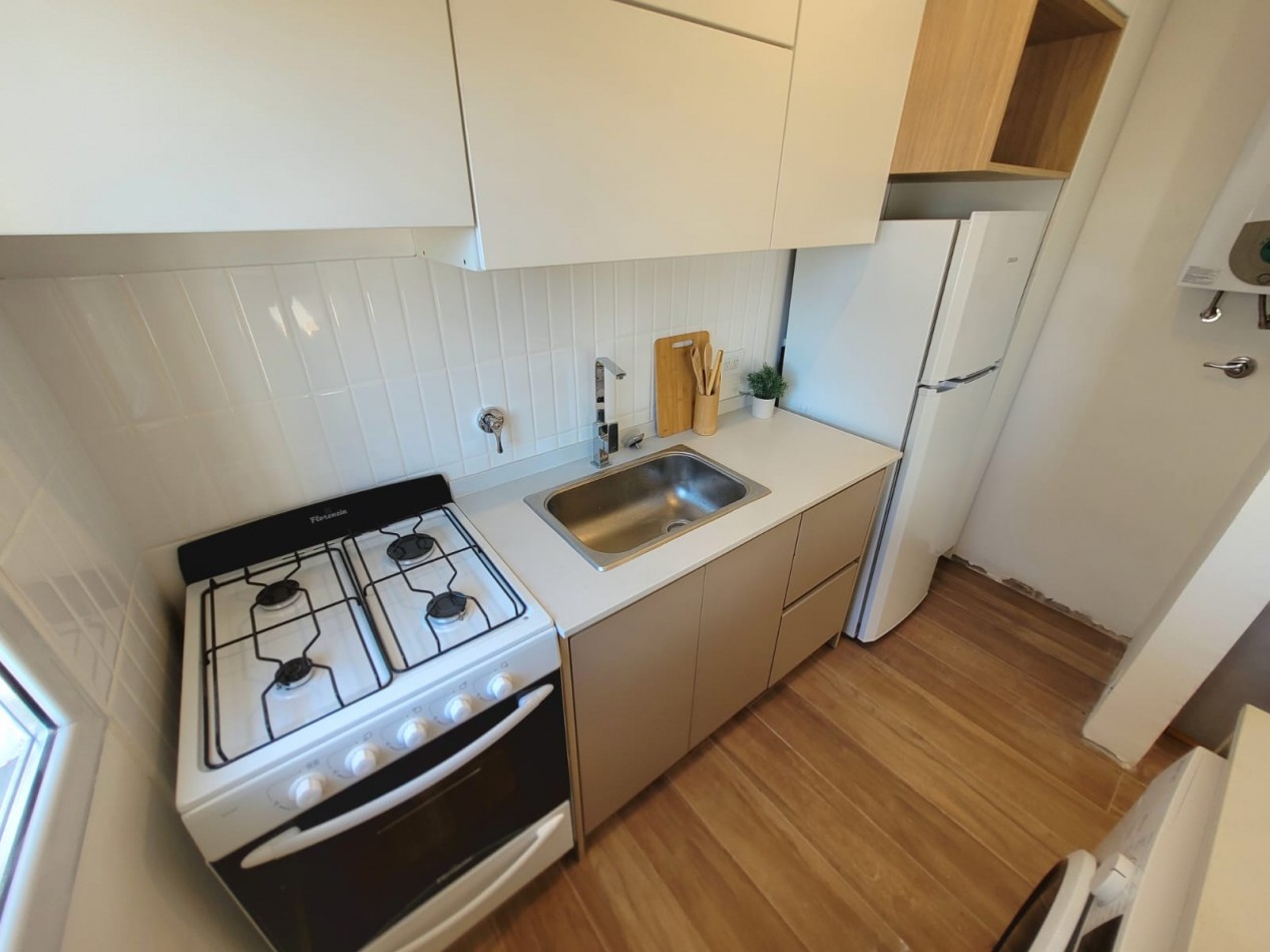 DEPARTAMENTO DE 2 AMB LATERAL ABIERTO CON ESPACIO DE COCHERA 