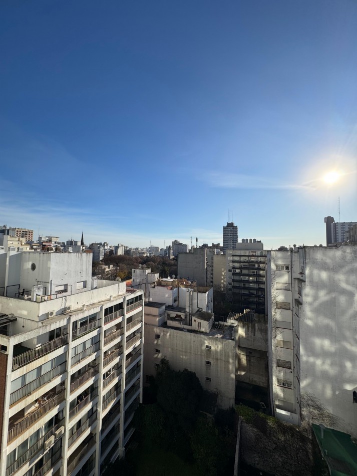 PISO DE 4 AMB CON BALCON CORRIDO Y VISTA AL MAR