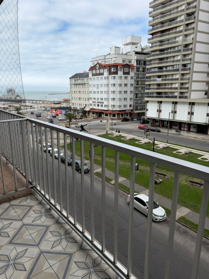 DEPARTAMENTO DE 2 AMB CON DEP. A LA CALLE. VISTA AL MAR