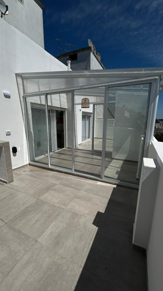 DEPARTAMENTO DE 2 AMB EXTERNO CON QUINCHO