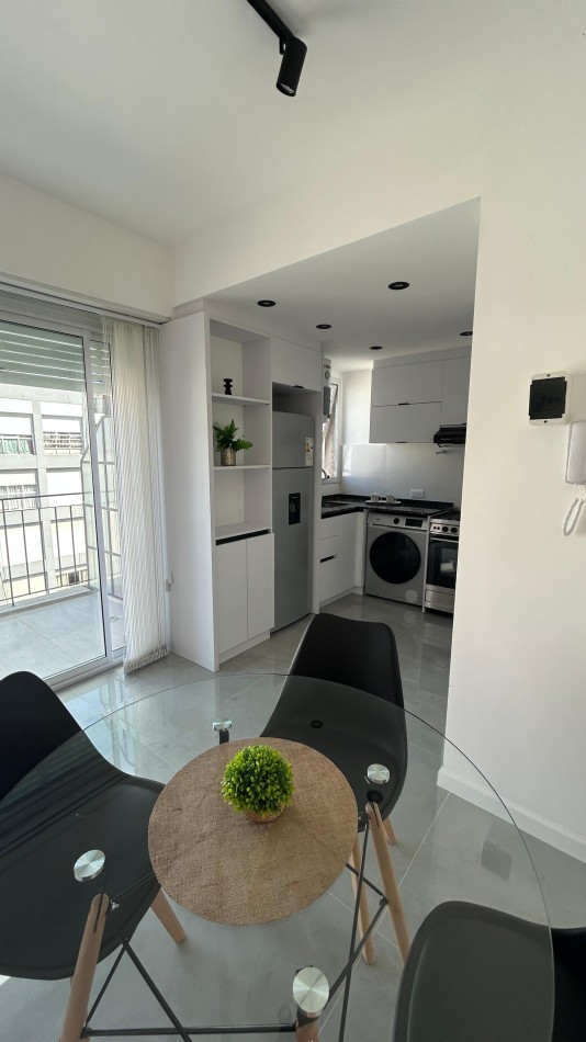 DEPARTAMENTO DE 2 AMB RECICLADO CON BALCON TERRAZA