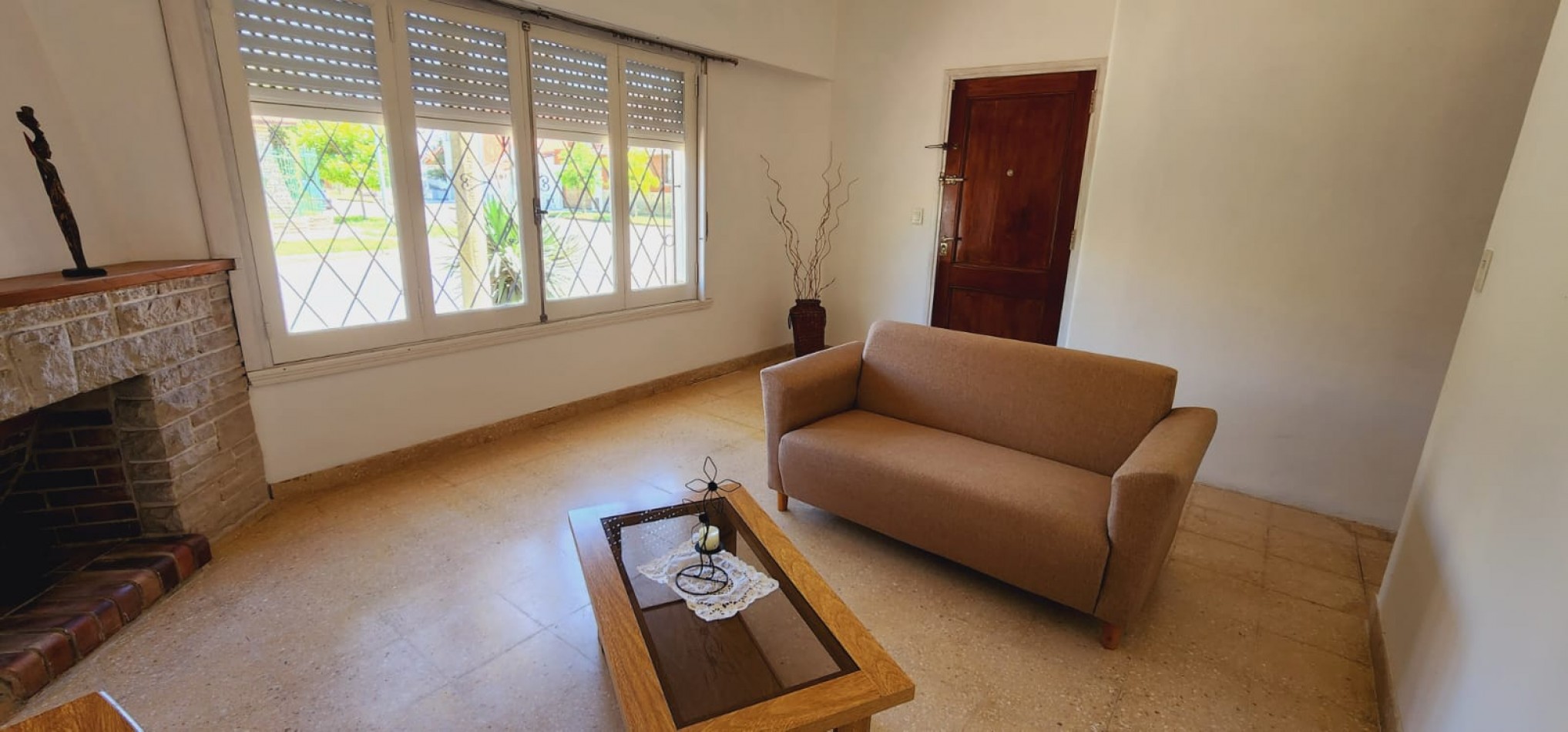 CHALET DE 4 AMB EN ALQUILER 