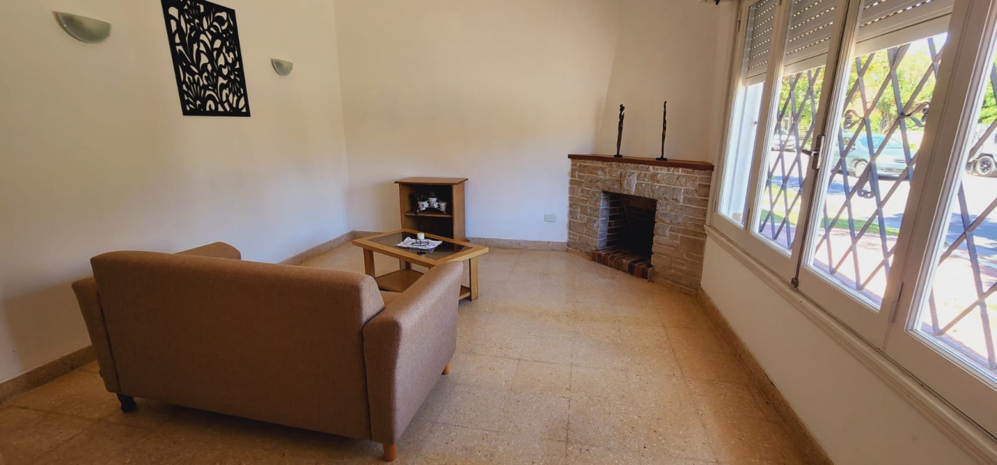 CHALET DE 4 AMB EN ALQUILER 