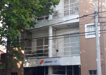 DEPARTAMENTO DE 3 AMB A LA CALLE CON BALCÓN EN DUPLEX