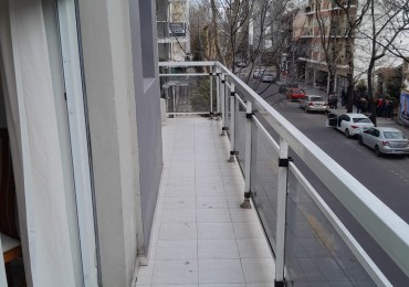 DEPARTAMENTO DE 3 AMB EXTERNO CON BALCON Y PATIO