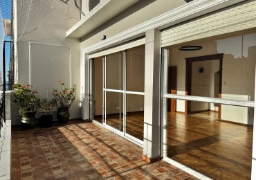 DEPARTAMENTO DE 4 AMB EXTERNO. RECICLADO. BALCON TERRAZA