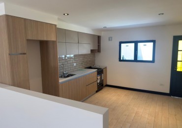 CHALET DE 3 AMBIENTES RECICLADO